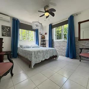 https://villa-campche.comcaribbean.com